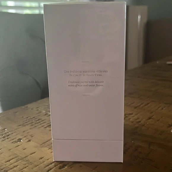 Parfums de Marly Delina La Rosee Eau de Parfum 2.5 fl oz - Picture 3 of 3